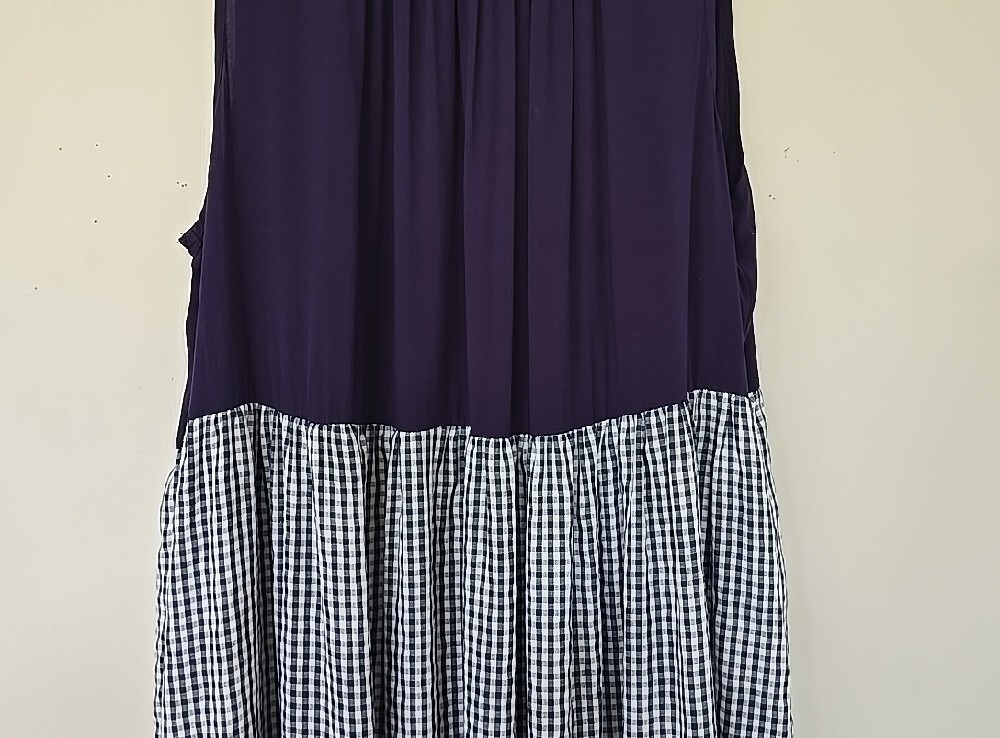 Papillon XL Navy and White Gigham Tiered Maxi Dress. Hip Pockets. Flowy. Viscose - Picture 5 of 7